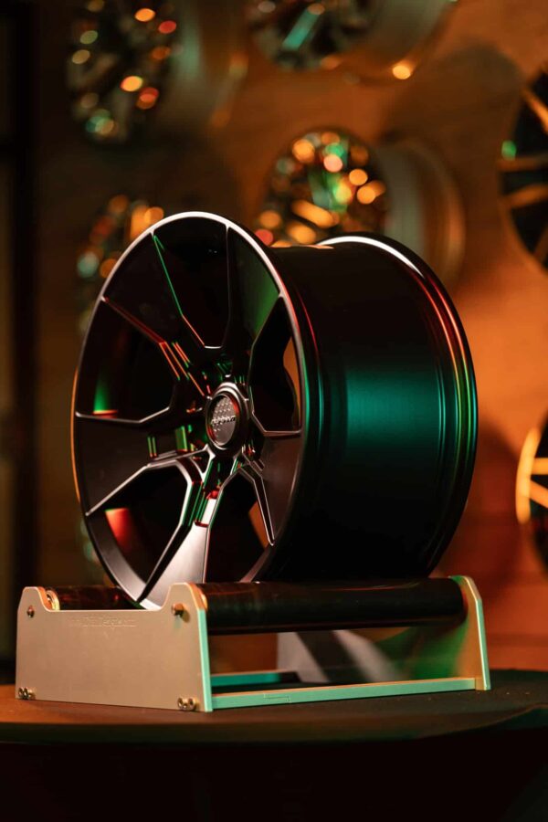 DEFIANT WHEELS DF02 BLACK SHOWROOM PHOTOS 3 600x900